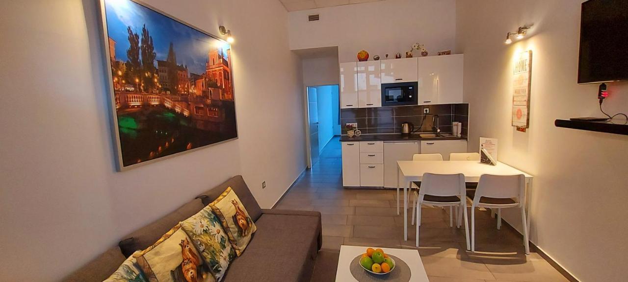 Viktor Apartment *